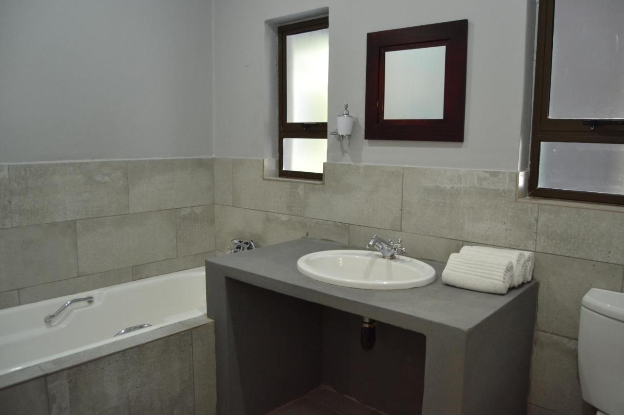 African Sands Guesthouse Load Shedding Free Блумфонтейн Экстерьер фото