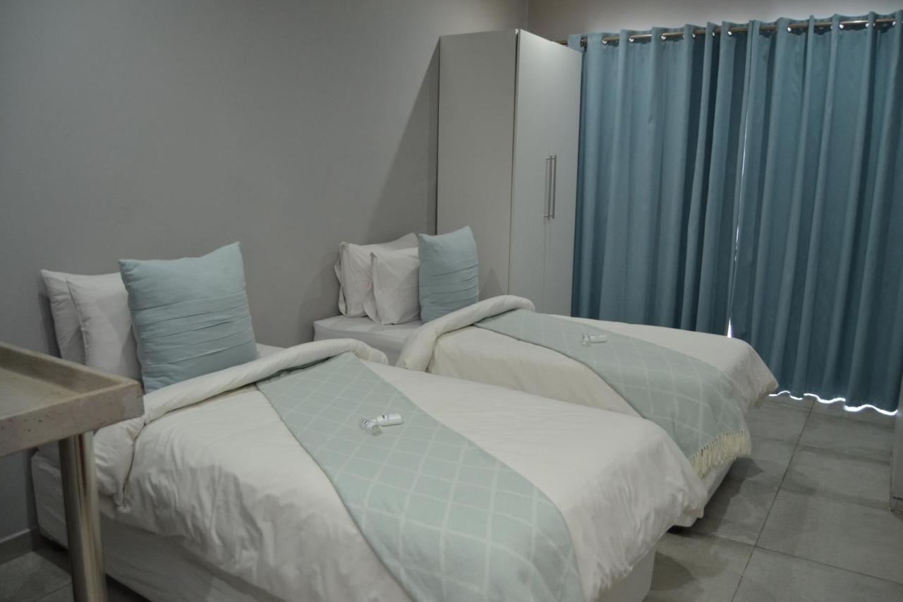 African Sands Guesthouse Load Shedding Free Блумфонтейн Экстерьер фото