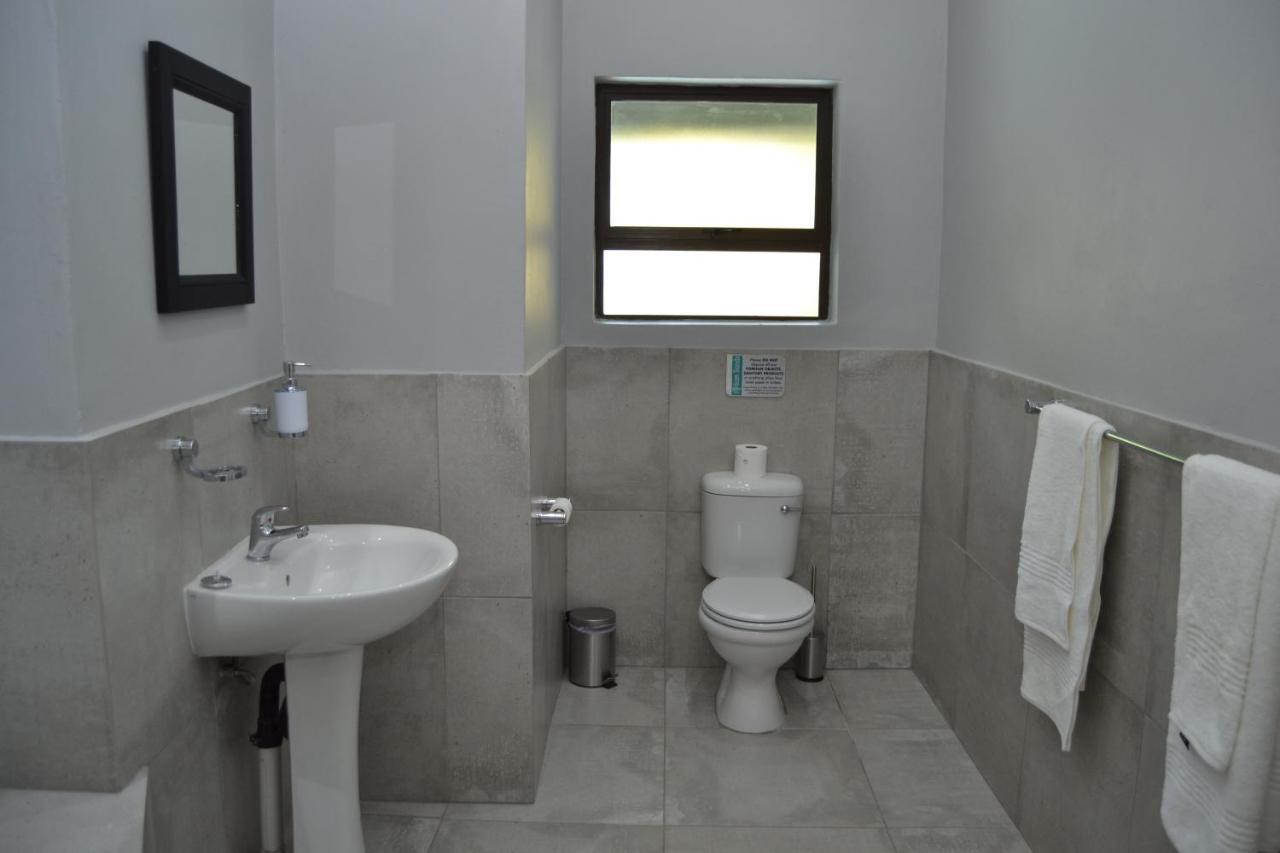 African Sands Guesthouse Load Shedding Free Блумфонтейн Экстерьер фото